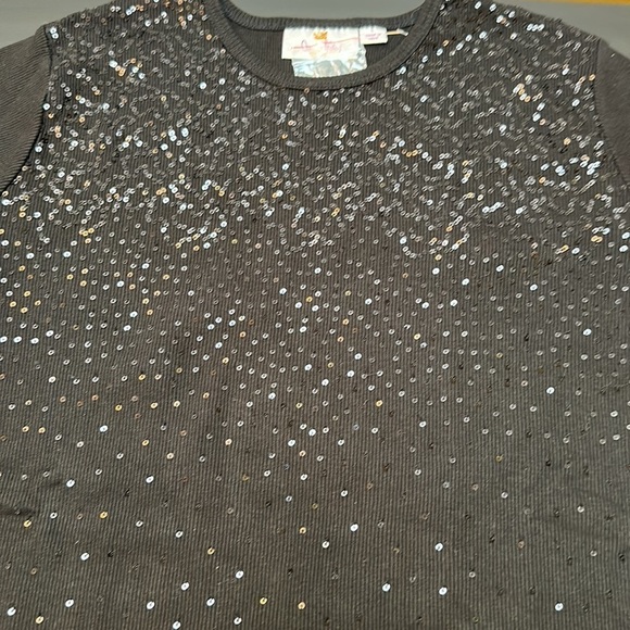 Quacker Factory Black Gradient Sequins 3/4 Sleeve Top Size Large Crew Neckline - Picture 9 of 10
